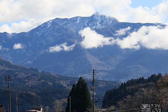 雨飾山