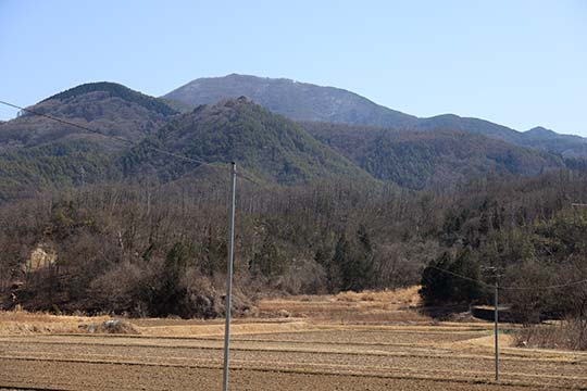 四阿屋山