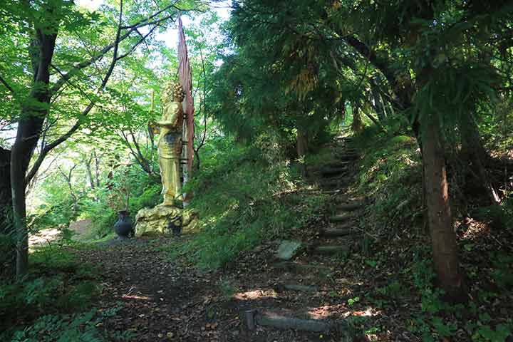 高社山へ登るのなら赤岩口