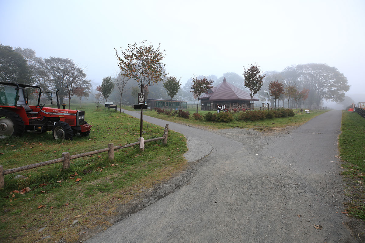 高妻山の登山口