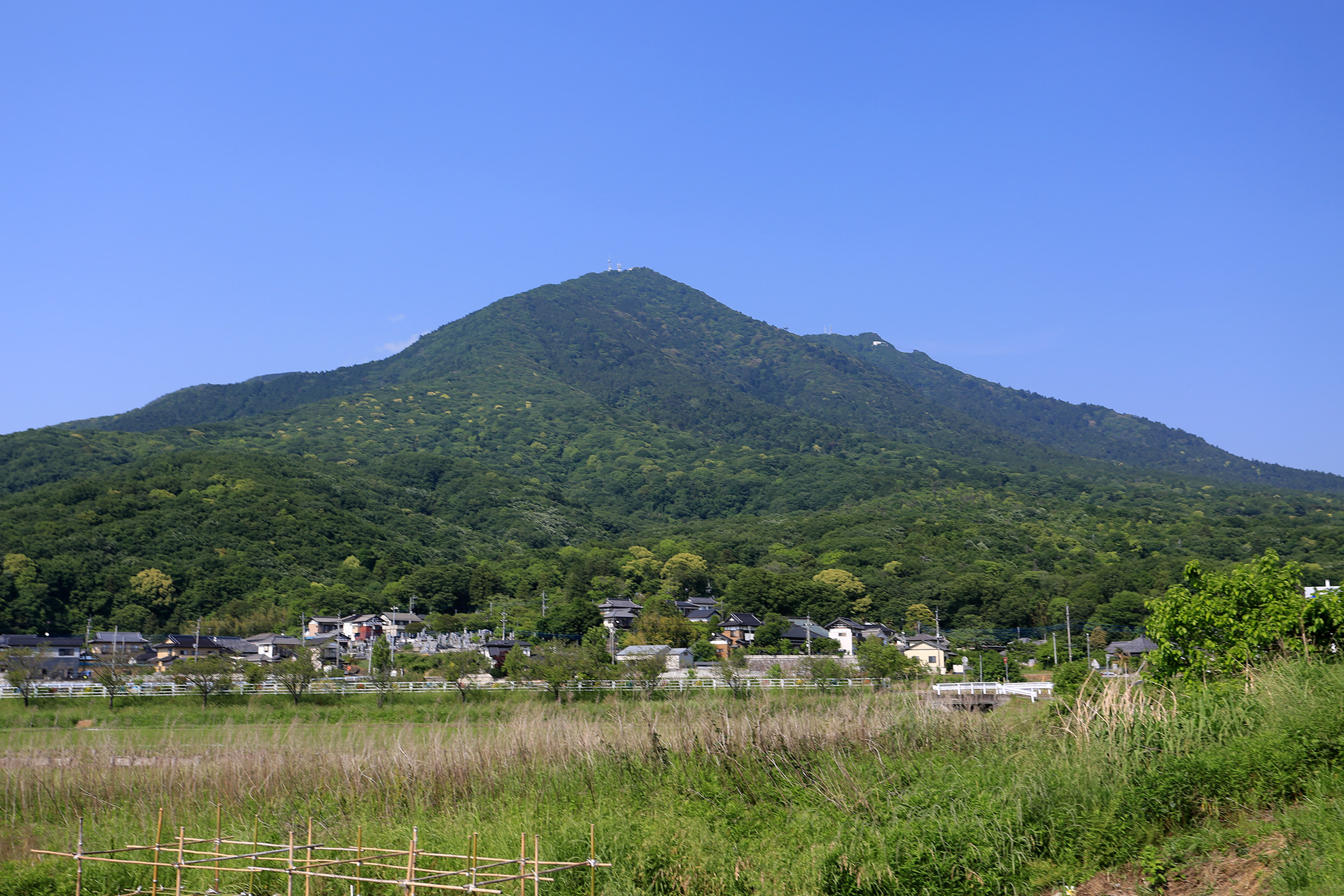 筑波山 百名山で最も低い関東の山とバッジ 登山百景