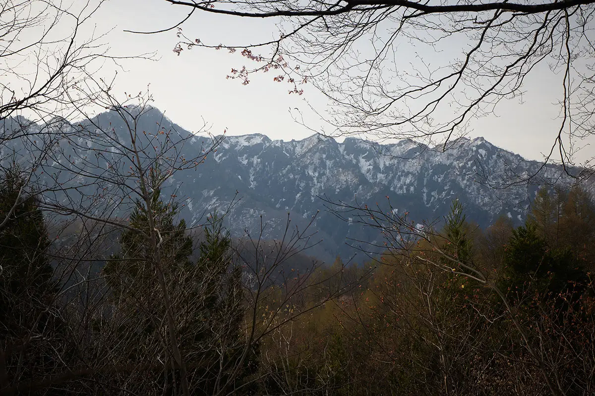 堂津岳登山 戸隠連峰が近い