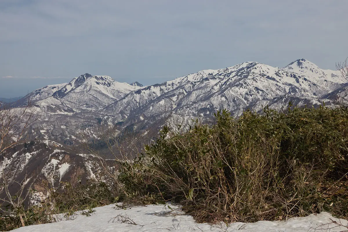 堂津岳登山 雨飾山と天狗原山と焼山