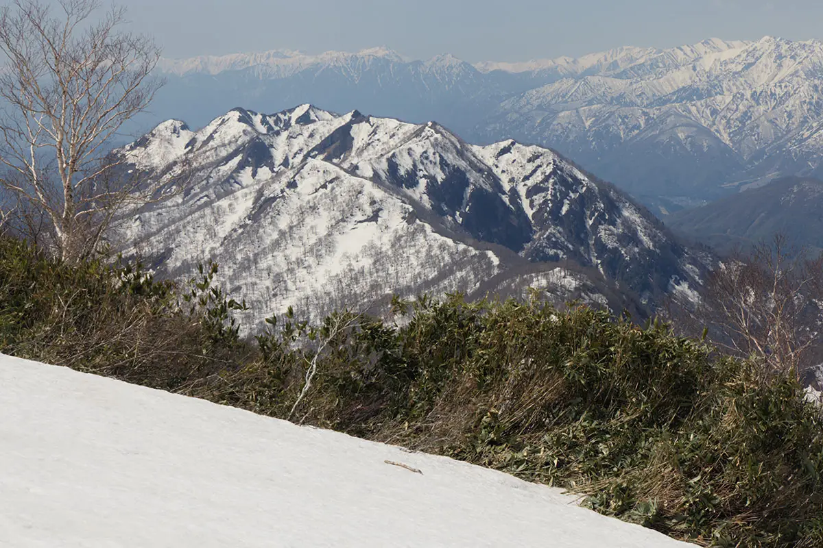 堂津岳登山 中西山と東山