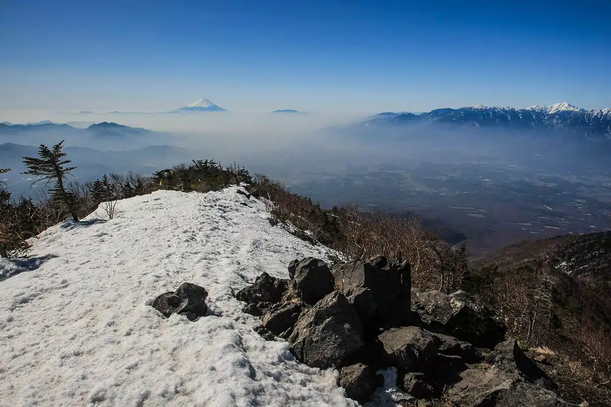 南八ヶ岳権現岳登山 南八ヶ岳権現岳-振り返ると富士山
