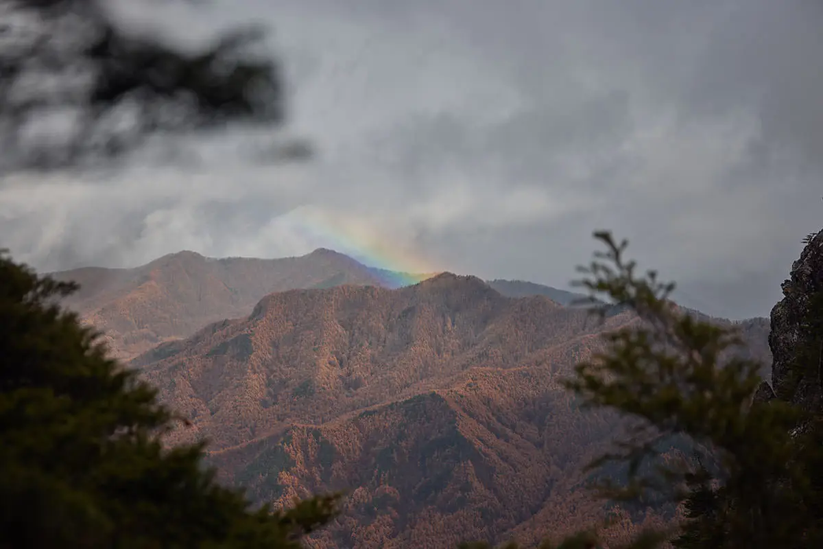 五郎山登山 東側に虹が出てた