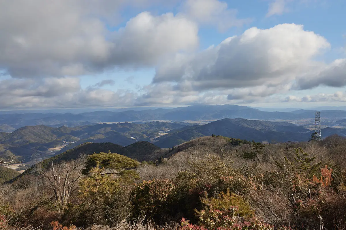 半国山登山 亀岡市街地の方向