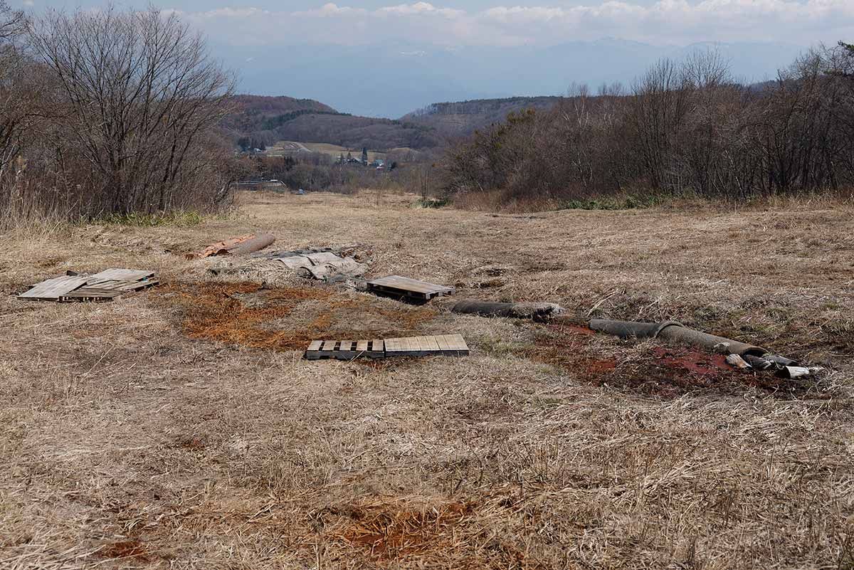飯縄山登山 地面がグズグズじゃないか