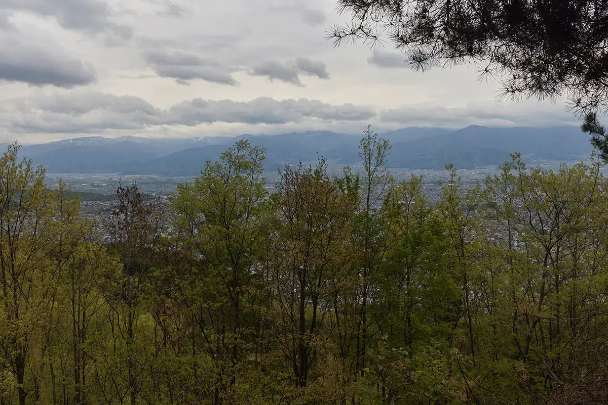 地附山登山 眺めが良さそうに思えたけどそうでもなかった
