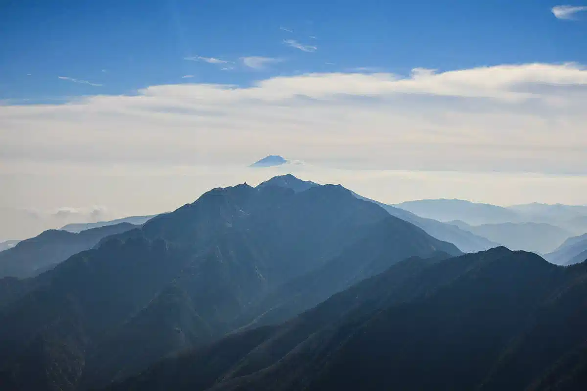 甲斐駒ヶ岳登山 甲斐駒ヶ岳-鳳凰三山と富士山