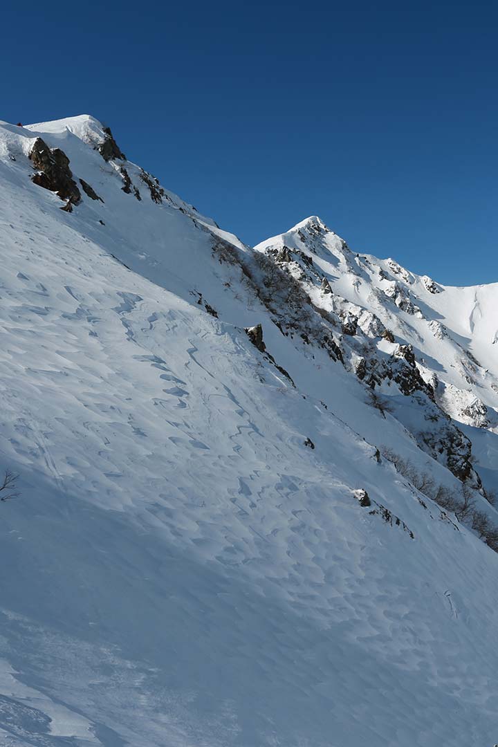 【日帰り】唐松岳 登山（冬季） （2月）｜好天の八方尾根を登る積雪期の北アルプス