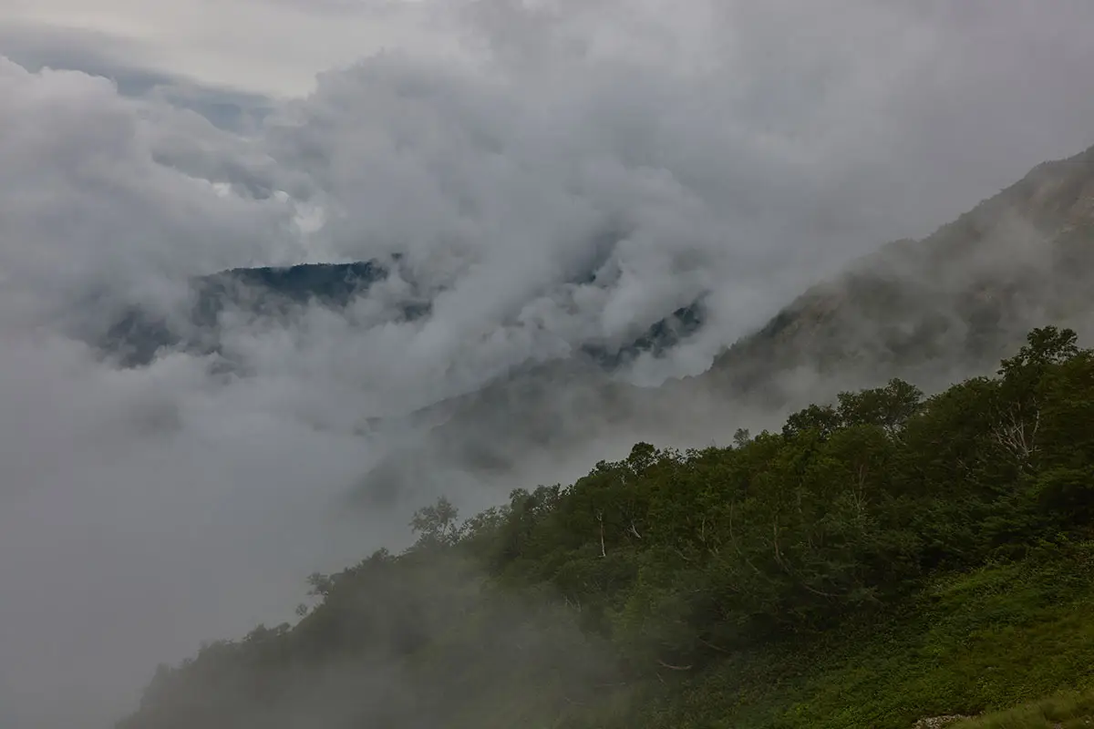 唐松岳登山 遠見尾根の方向