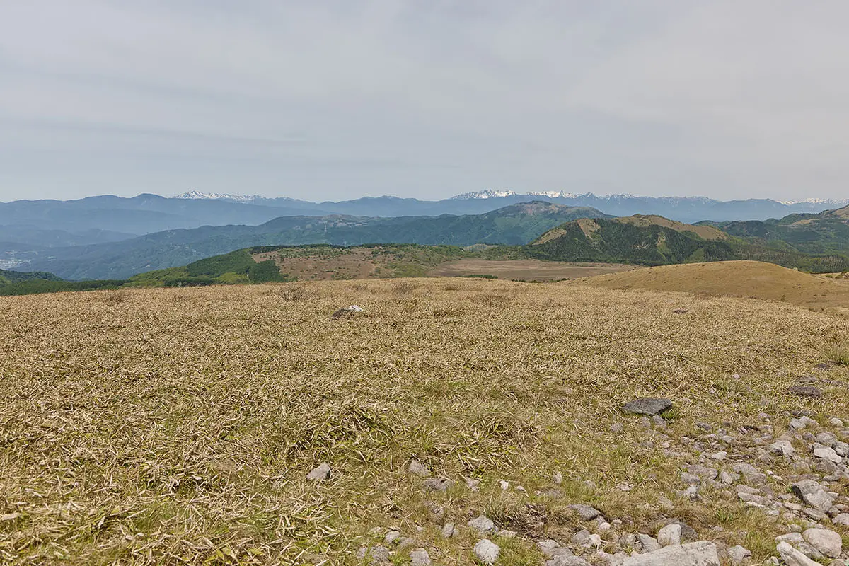 霧ヶ峰登山 霧ヶ峰-湿原が遠くに離れて見える