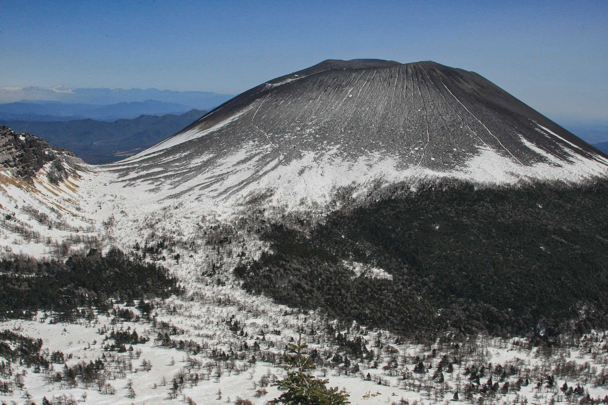 黒斑山 登山 高峰高原表コース 3月 浅間山の展望台のような眺め 登山百景
