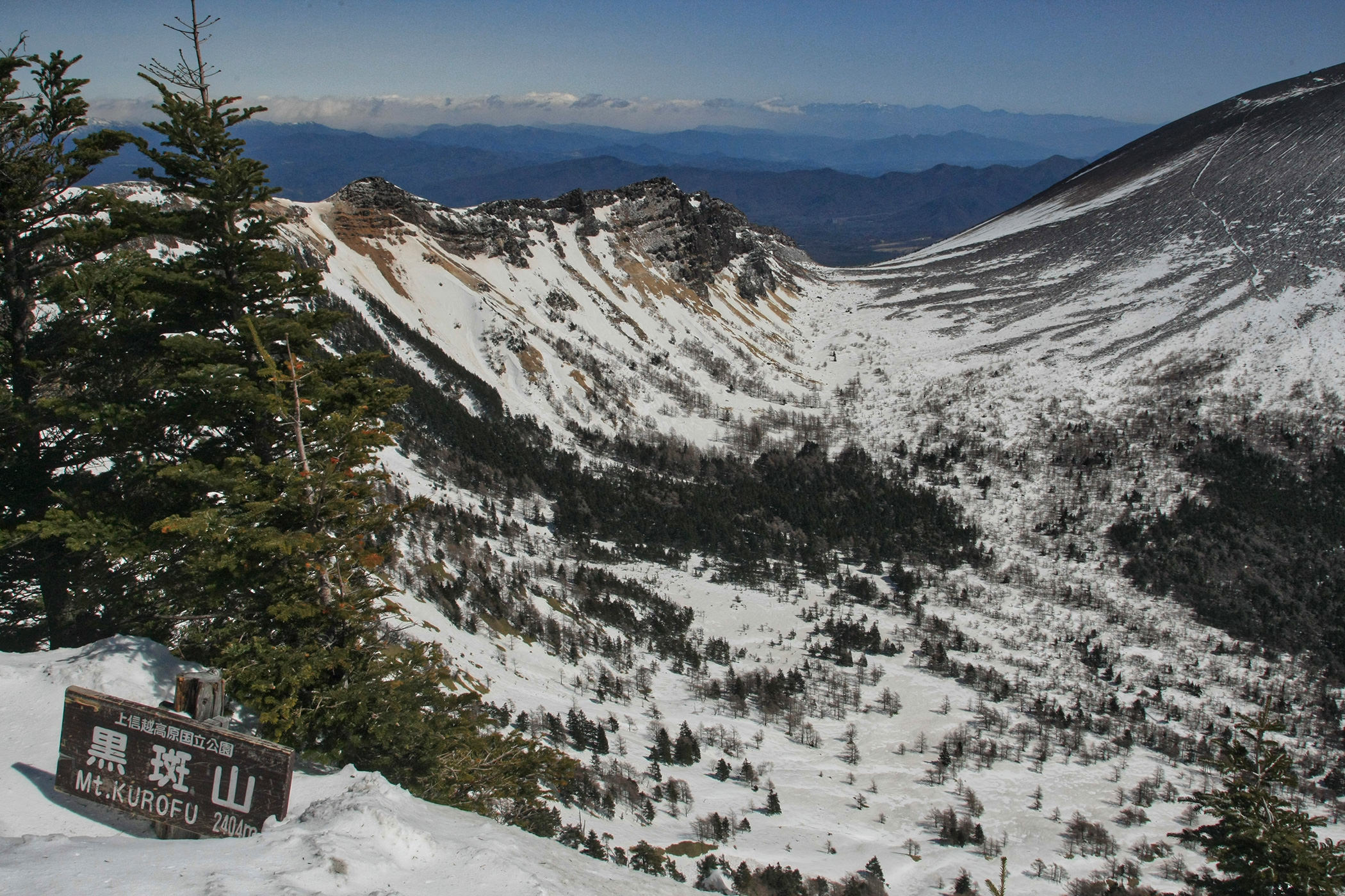 黒斑山 登山 高峰高原表コース 3月 浅間山の展望台のような眺め 登山百景