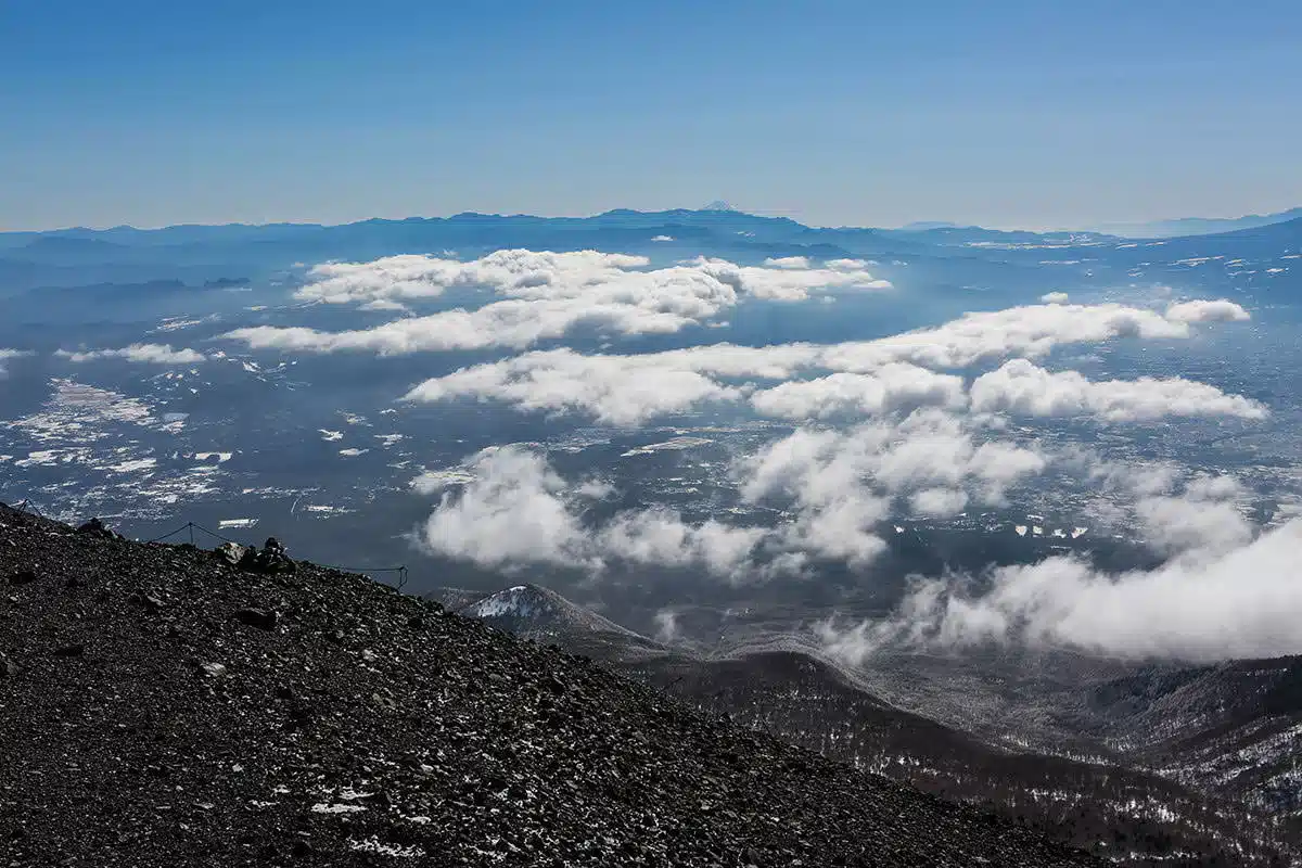 浅間山登山 浅間山-南側には富士山