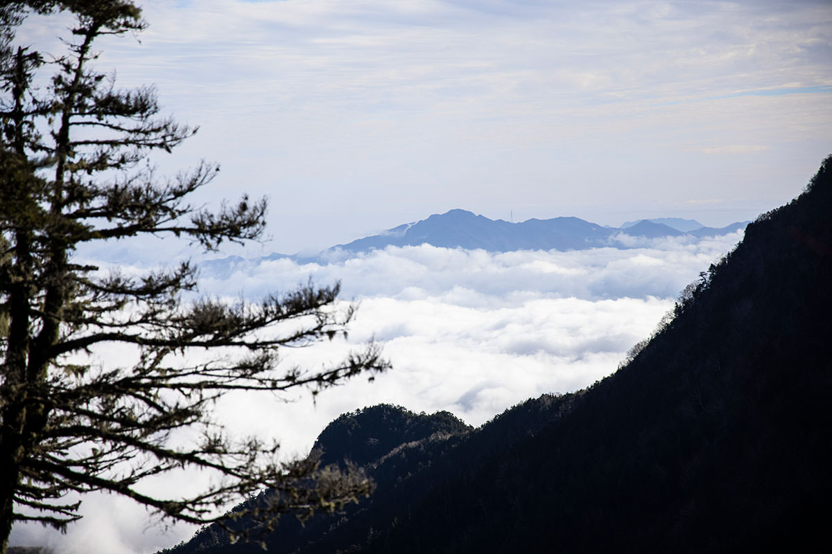 八ヶ岳縦走 11月 硫黄岳から天狗岳 にゅうへ 登山百景