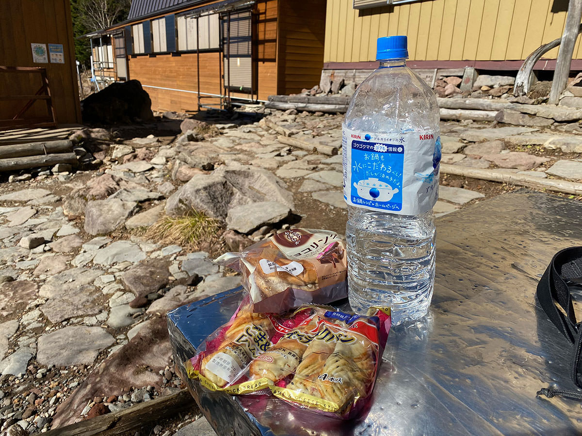 硫黄岳・天狗岳・にゅう・北八ヶ岳・南八ヶ岳登山 早めのご飯