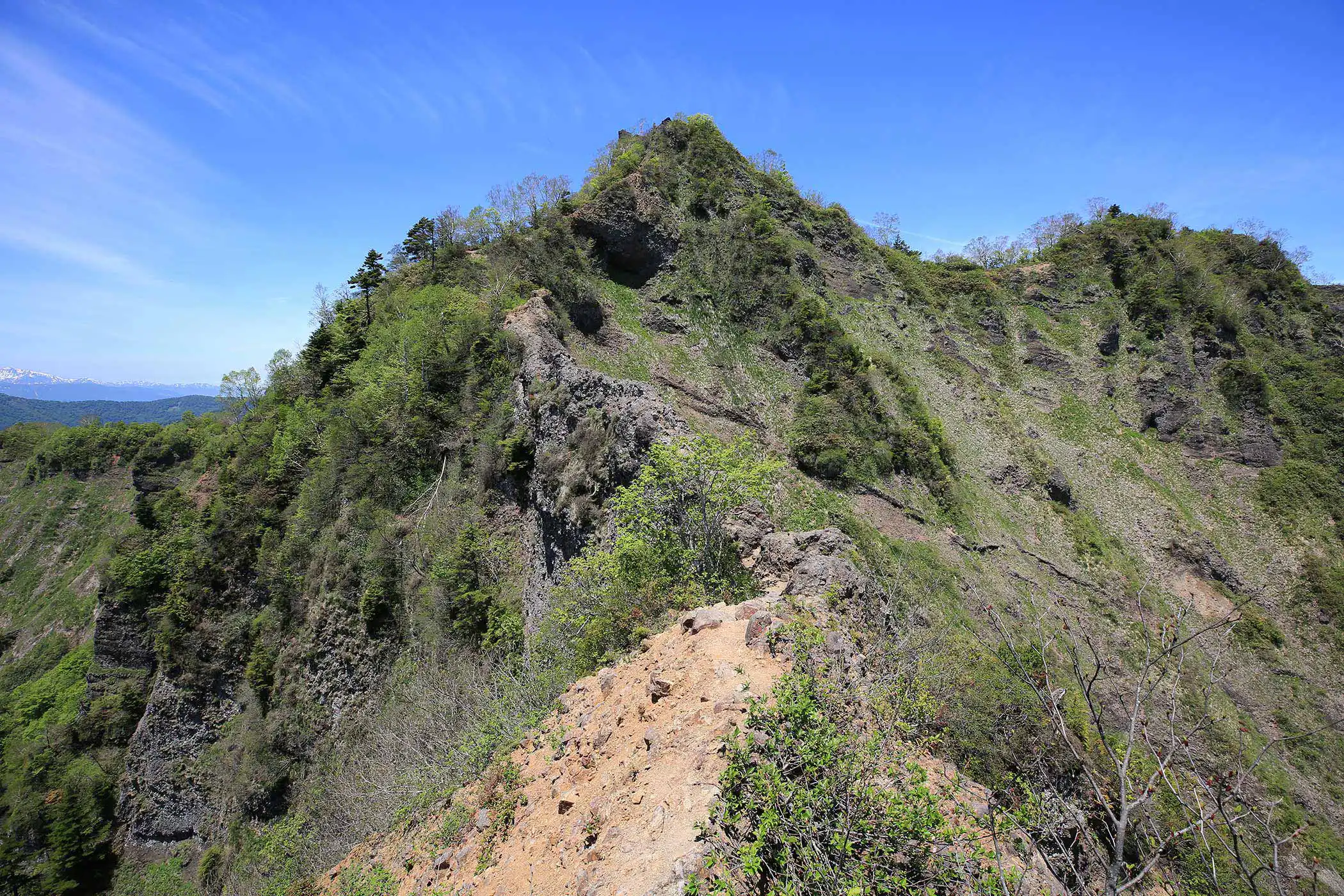 登山 蟻の塔渡りを見に行く戸隠 登山百景